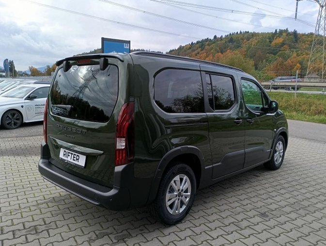 Peugeot Rifter, Peugeot Rifter LONG ALLURE HDi 130 S&S MAN6, barva zelená