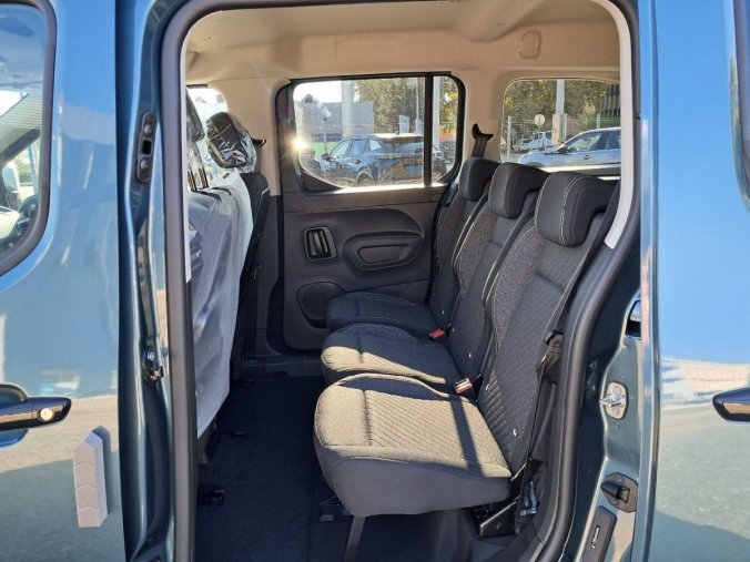 Peugeot Rifter, Peugeot Rifter LONG ALLURE BlueHDi 130 S&, barva modrá