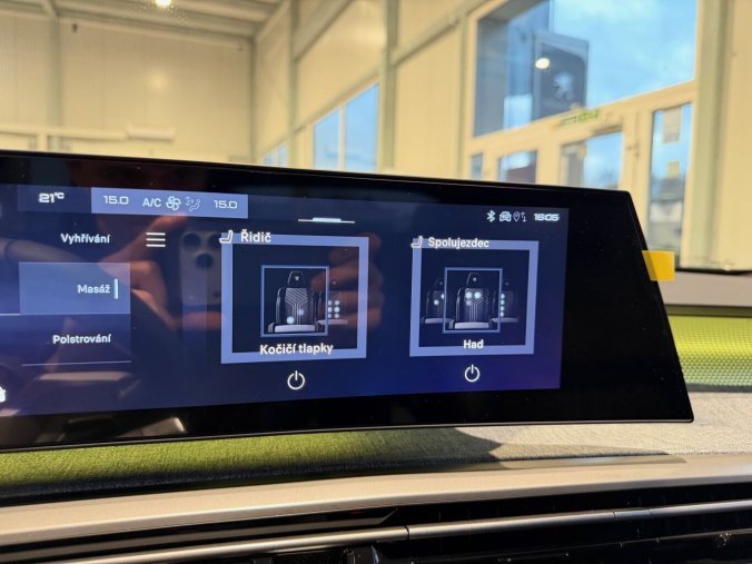 Peugeot 3008, Peugeot 3008 GT Hybrid 145 e-DCS6, barva modrá