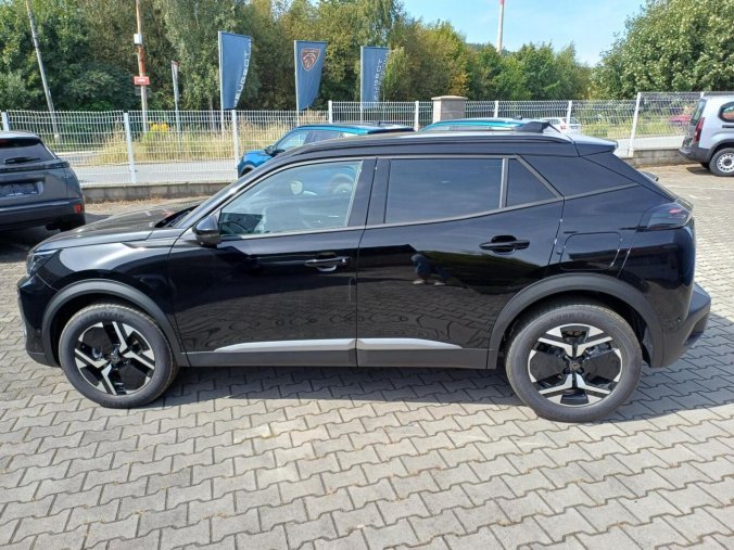 Peugeot 2008, Peugeot 2008 ALLURE 1.2 PureTech 100k, barva černá