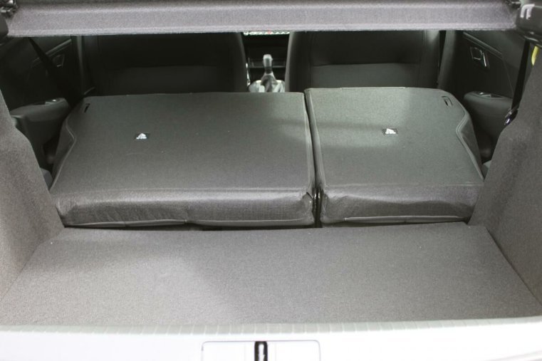 Peugeot 208, Peugeot 208 STYLE PureTech 100 S&S MAN6, barva zelená