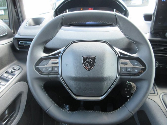 Peugeot Rifter, Peugeot Rifter LONG ALLURE HDi 130 MAN6 7míst, barva černá