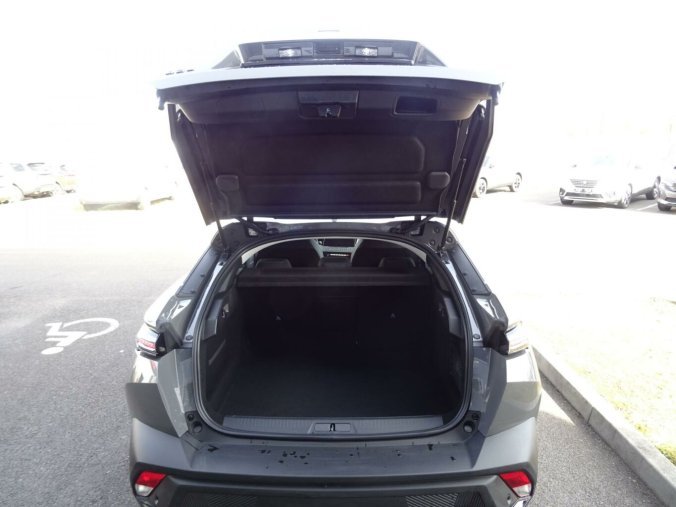 Peugeot 408, Peugeot 408 ALLURE Hybrid 145k e-DCS6, barva šedá