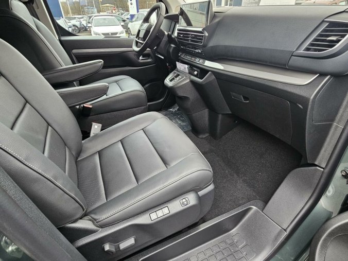 Peugeot Traveller, Peugeot Traveller Long ALLURE 2.0 BHDi 180k EAT8, barva zelená