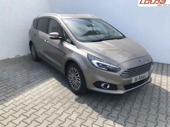 Ford S-MAX, 1.5 EcoBoost, barva stříbrná