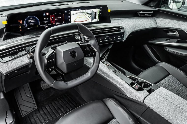 Peugeot 5008, Peugeot 5008 1,2 ALLURE Hybrid 145 e-DCS6, barva bílá