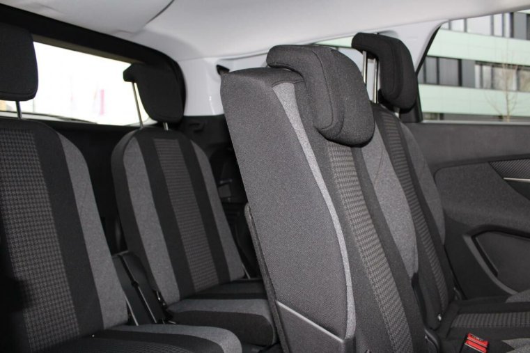 Peugeot 5008, Peugeot 5008 REZERVACE ACTIVE PACK 130 EAT8, barva šedá