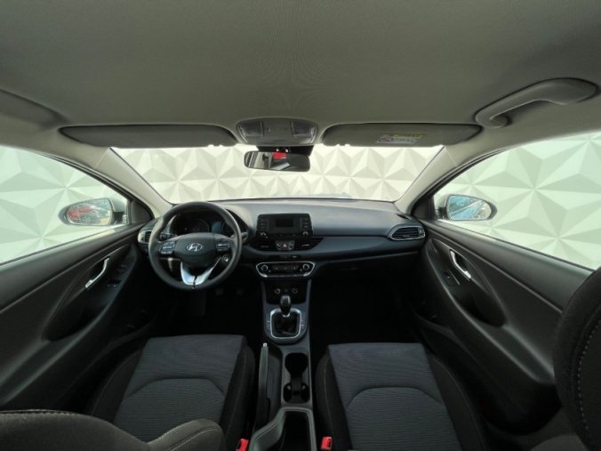 Hyundai i30, 1,5i 81 kW MT, barva stříbrná