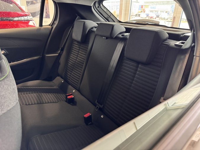 Peugeot 208, Peugeot 208 ACTIVE, 75 koní, Manuál, barva bílá