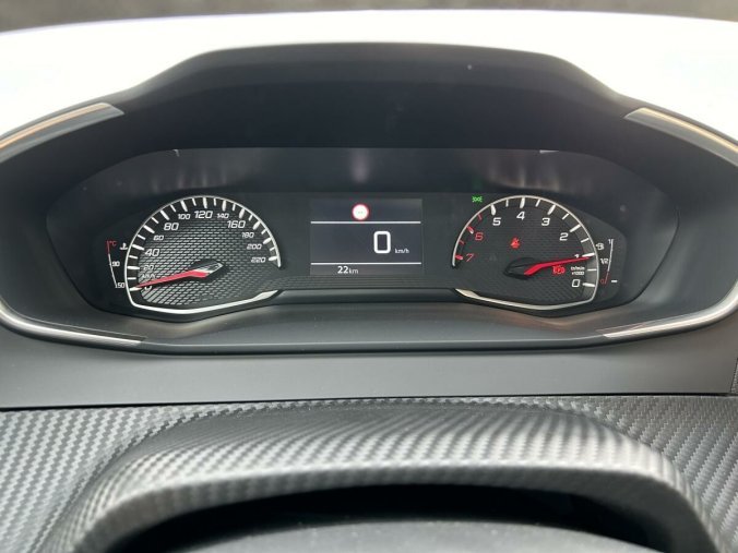 Peugeot 208, Peugeot 208 208 ACTIVE PACK PureTech MAN5, barva červená