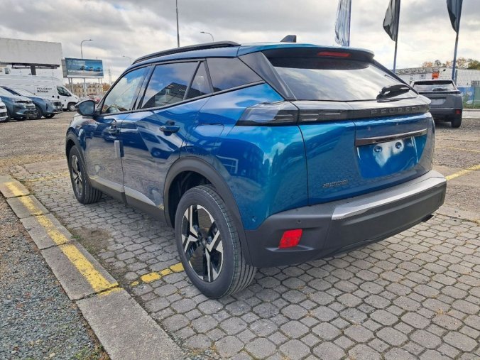 Peugeot 2008, Peugeot 2008 Allure Turbo 100 MAN6, barva modrá