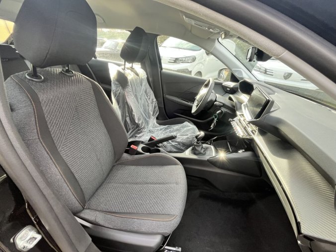 Peugeot 208, Peugeot 208 STYLE PureTech 100k MAN6, barva černá
