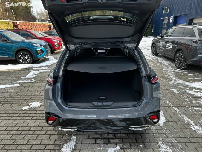 Peugeot 308, Peugeot 308 SW GT Hybrid 136 e-DCS6, barva šedá