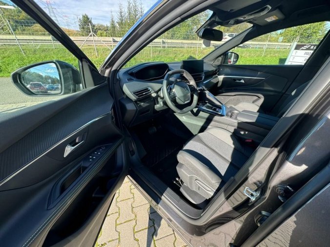 Peugeot 5008, Peugeot 5008 ALLURE PACK BlueHDi 130 EAT 8, barva šedá