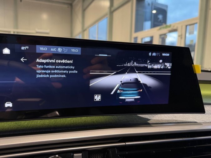 Peugeot 3008, Peugeot 3008 GT Hybrid 145 e-DCS6, barva modrá