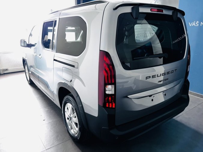 Peugeot Rifter, Peugeot Rifter LONG ALLURE BlueHDi 130 S&S MAN6, barva šedá