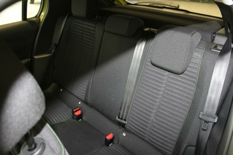 Peugeot 208, Peugeot 208 STYLE PureTech 100 S&S MAN6, barva žlutá