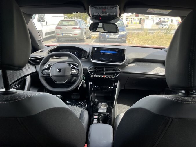 Peugeot 2008, Peugeot 2008 ALLURE PureTech 130 S&S EAT8, barva červená