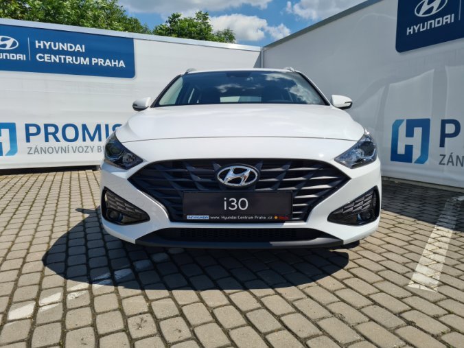 Hyundai i30, 1,0 T-GDI 88 kW, barva bílá