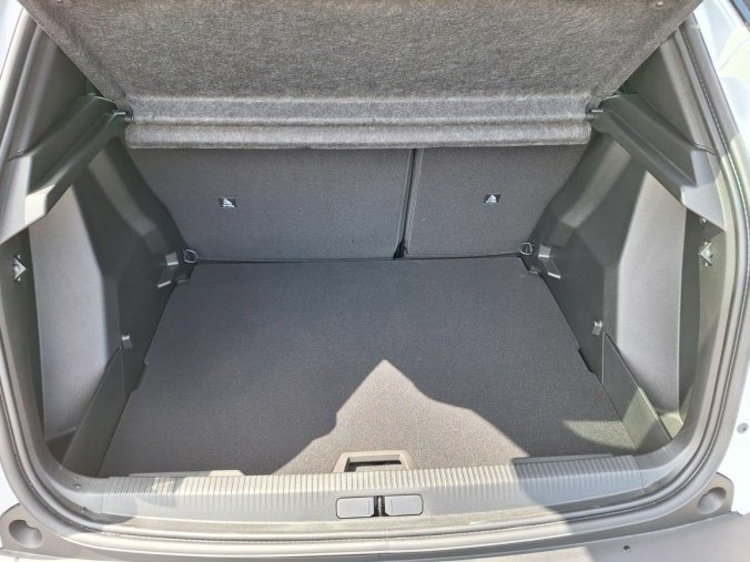 Peugeot 2008, Peugeot 2008 ALLURE PureTech 100 MAN6, barva bílá