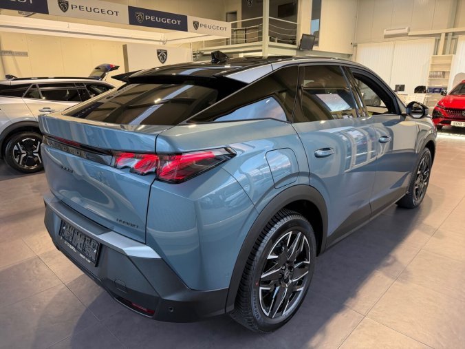 Peugeot 3008, Peugeot 3008 GT Hybrid 145 e-DCS6, barva modrá