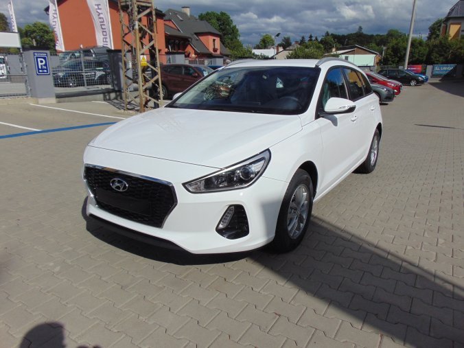 Hyundai i30, 1,4 T-GDI 103 kW (95 NAT) 6 st. man, barva bílá