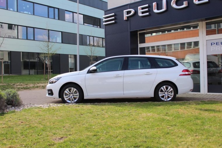 Peugeot 308, SW ACTIVE 1.2 PT 110k MAN6, barva bílá