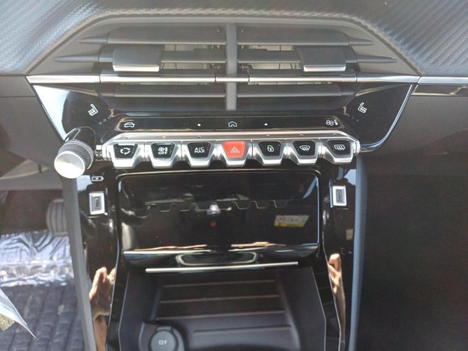 Peugeot 2008, Peugeot 2008 BUSINESS Hybrid 110 e-DCS6, barva šedá