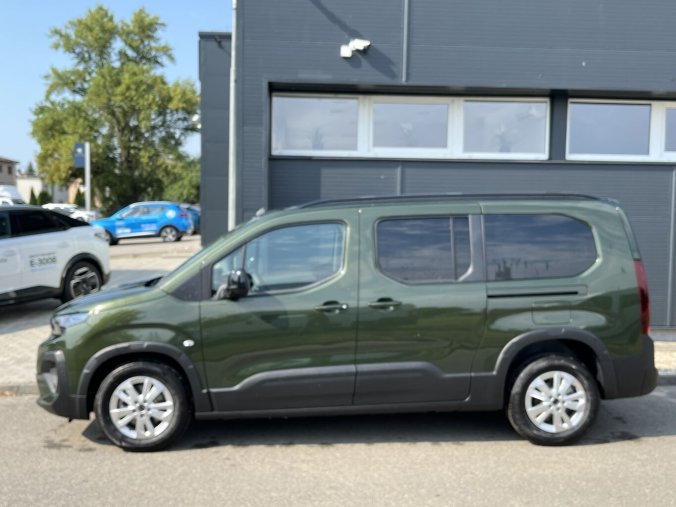 Peugeot Rifter, Peugeot Rifter  LONG ALLURE BlueHDi 130 EAT8, barva zelená