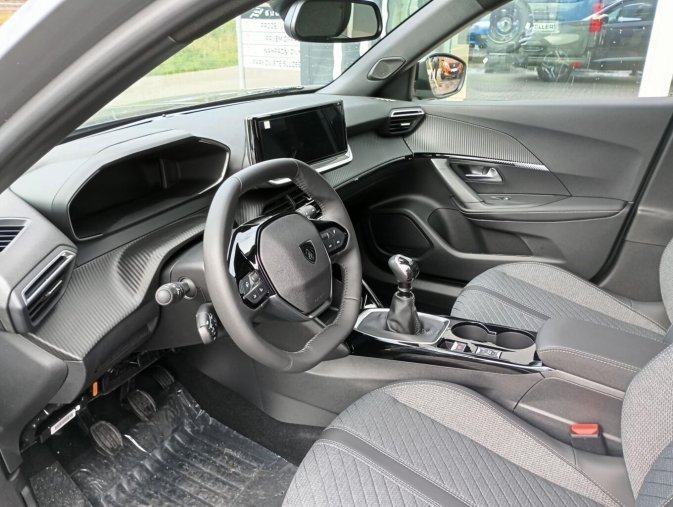 Peugeot 2008, Peugeot 2008 ALLURE PureTech 100 S&S MAN6, barva šedá