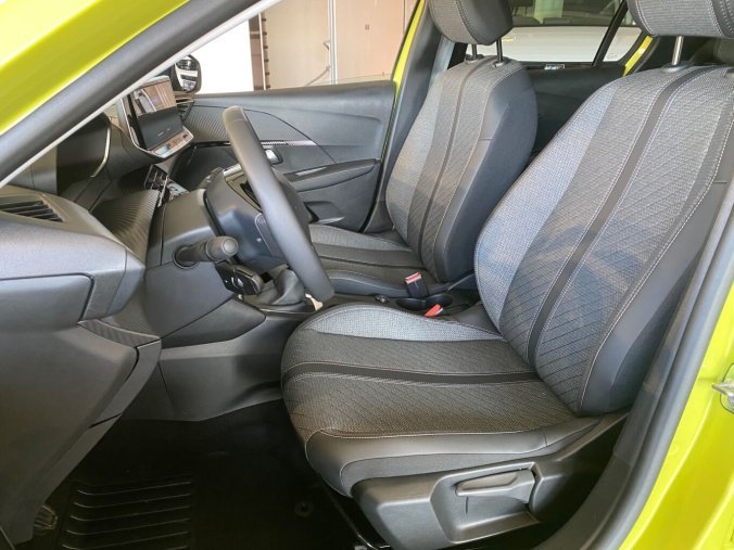 Peugeot 208, Peugeot 208 ALLURE PureTech 100 MAN6 - 2638, barva žlutá