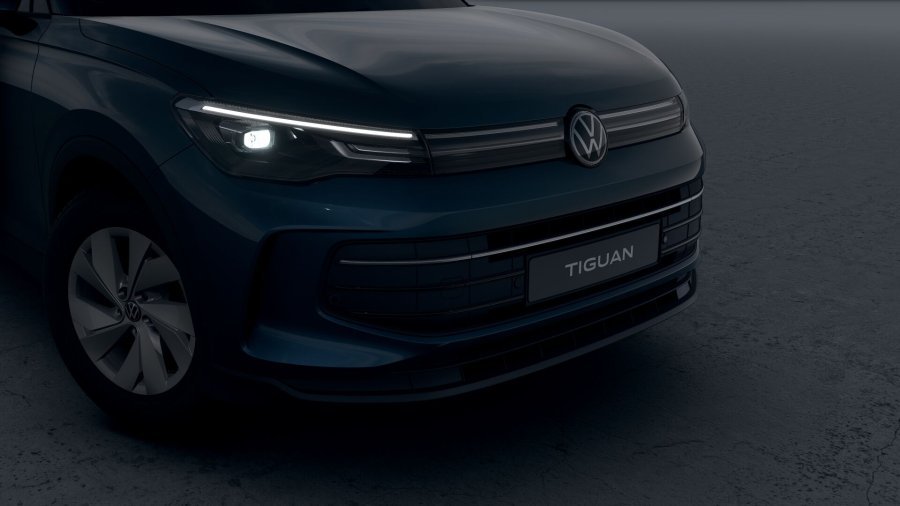 Volkswagen Tiguan, Tiguan People 1,5 eTSI 96 kW mHEV, barva modrá