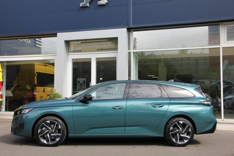 Peugeot 308, Peugeot 308 SW ALLURE 1.5 BHDi 130K EAT8, barva modrá