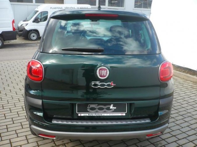 Fiat 500L, 1.4 16v 95k Connect, barva zelená