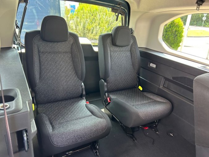 Peugeot Rifter, Peugeot Rifter LONG ALLURE BlueHDi 130 7 MÍST, barva modrá