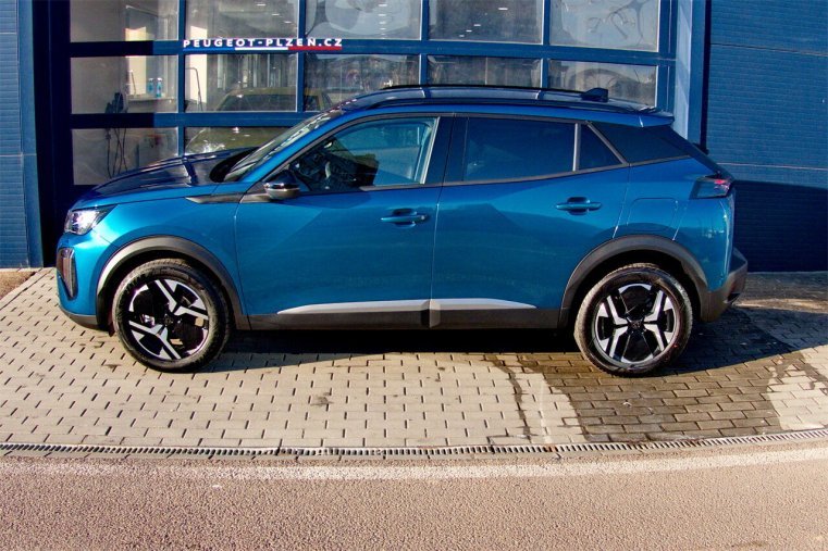 Peugeot 2008, Peugeot 2008 ALLURE PureTech 100 S&S MAN6, barva modrá