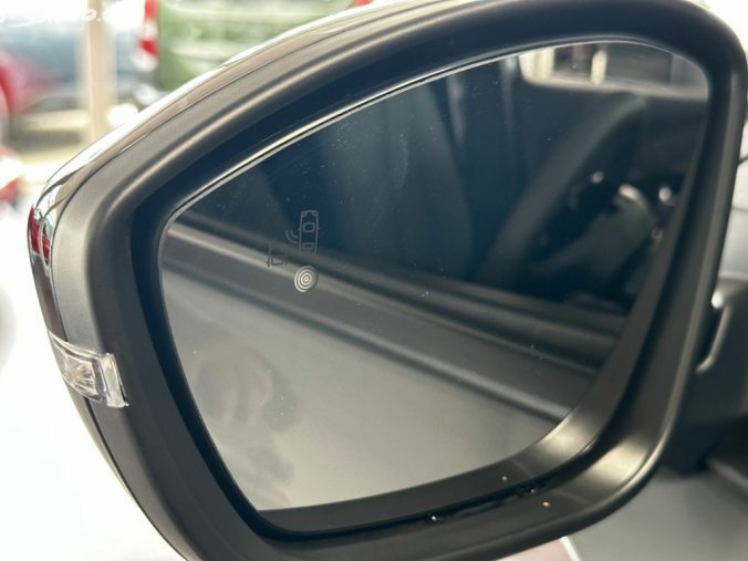 Peugeot 2008, Peugeot 2008 ALLURE PureTech 100k MAN6, barva šedá