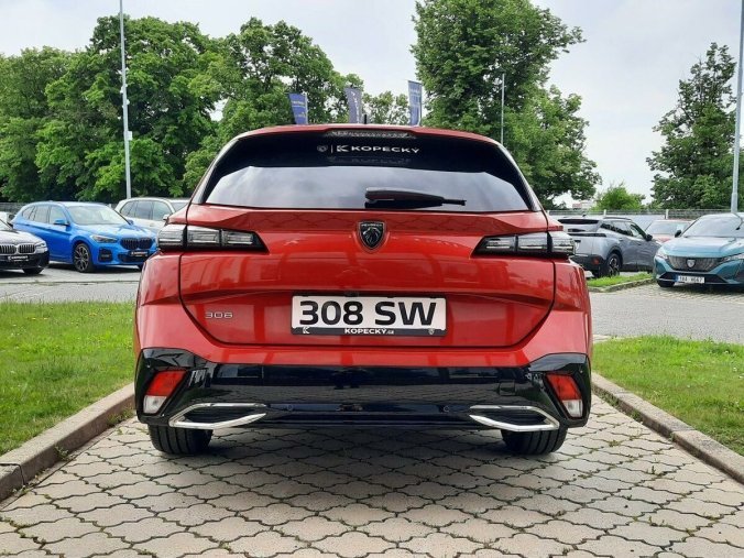 Peugeot 308, Peugeot 308 SW ALLURE 1,5 BHDi 130k EAT8, barva červená