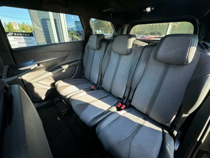 Peugeot 5008, Peugeot 5008 ALLURE PACK BlueHDi 130 EAT 8, barva šedá