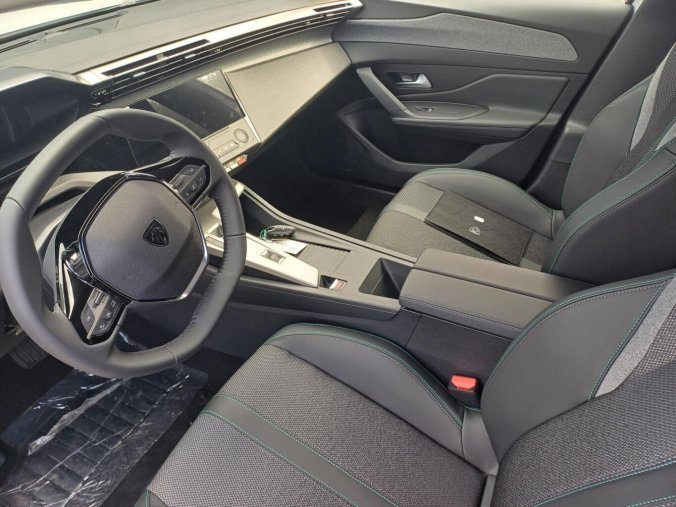 Peugeot 308, Peugeot 308 SW Allure BlueHDi 130 k, barva šedá