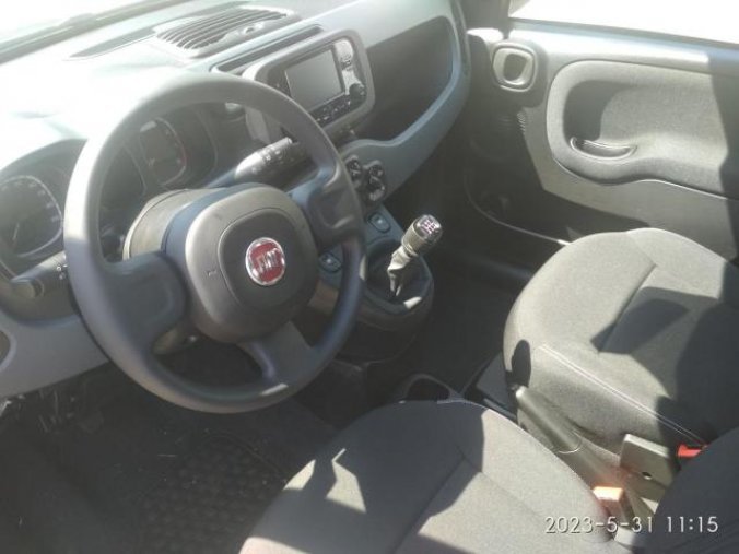 Fiat Panda, 1.0 70k COLD Italia, barva červená