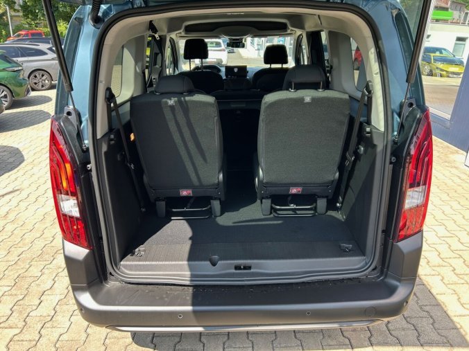 Peugeot Rifter, Peugeot Rifter LONG ALLURE BlueHDi 130 7 MÍST, barva modrá