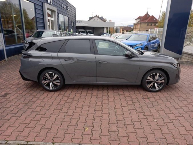 Peugeot 308, Peugeot 308 SW Allure BlueHDi 130 k, barva šedá