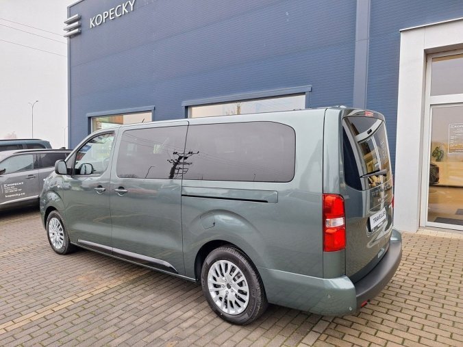 Peugeot Traveller, Peugeot Traveller Active Long 2.0 BHDi 180  EAT8, barva zelená