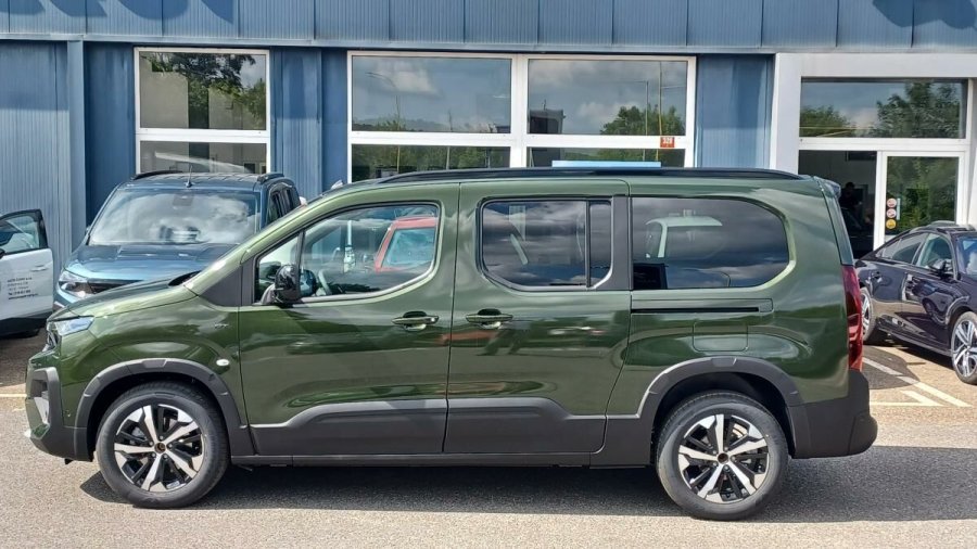 Peugeot Rifter, Peugeot Rifter LONG GT BlueHDi 130 S&S EAT8, barva zelená