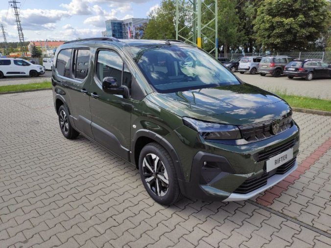 Peugeot Rifter, Peugeot Rifter GT 1.5 HDI 130kAUT8 osobní NAV, barva zelená