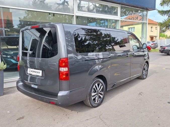 Peugeot Traveller, Peugeot Traveller ALLURE Long 2.2 BHDi 180k EAT8, barva šedá