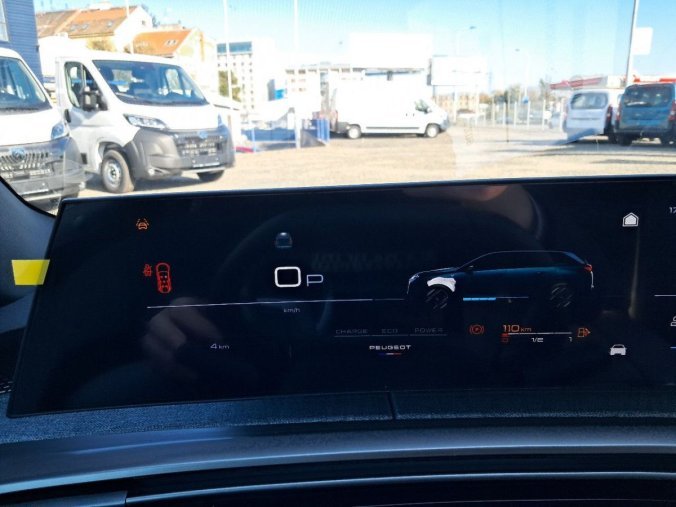 Peugeot 5008, Peugeot 5008 5008 GT Hybrid 145 e-DCS6, barva bílá