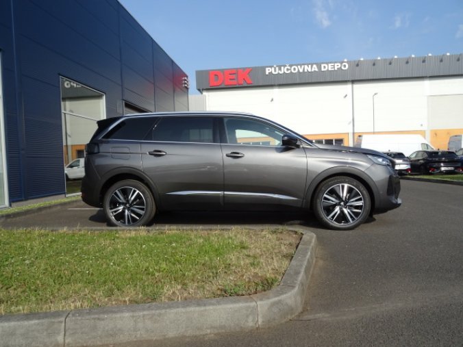 Peugeot 5008, GT 1.5BHDi 130kEAT8 červ.kůže, barva šedá