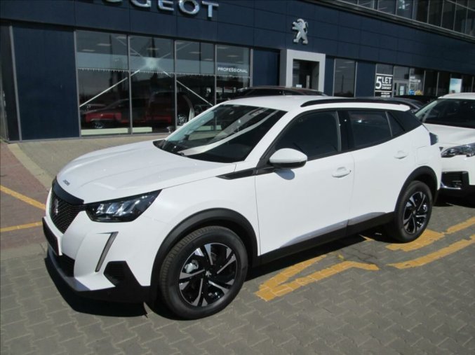 Peugeot 2008, 1.2 PureTech 130k Allure MAN6, barva bílá